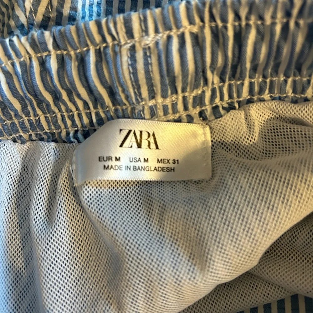 Zara Blue and White Striped Casual Shorts - Picture 3 of 4